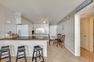 Balcony with Ocean Views Carolina Beach Condo! - Carolina Beach - 5