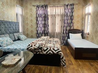 REEMA INN - Srinagar - 5