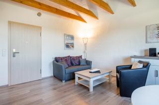 Ferienwohnung Ebbe mit Loggia und schönem Ausblick am Badesee Tannenhausen - Aurich - 5