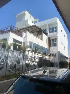 The White Outhouse At Banipark First Floor - Jaipur - 7