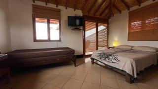 Guille Bungalows - Canoas de Punta Sal - 1