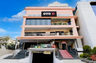 Hotel O EVEREST INN - Surūrnagar - 9