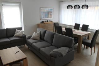 Hauptstraße 58a - - 6