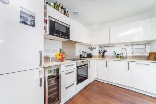 Chic Sun-Filled 1 BDR Apt with Private Terrace - Londra - 7