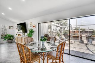 3 Mi to Downtown: Idyllic Home in Cape Coral - 3