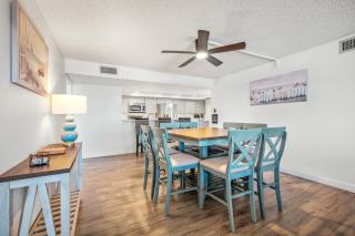 Direct Oceanfront Southeast Corner Condo, Large Balcony, Heated Pool, Garage Parking - Ormond Beach - 2