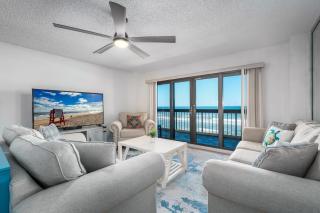 Direct Oceanfront Southeast Corner Condo, Large Balcony, Heated Pool, Garage Parking - Ormond Beach - 9