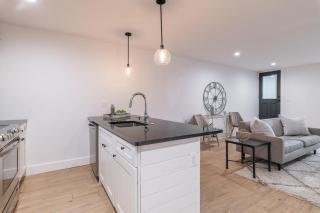 Bloomingdale Beauty - Sleeps 4 in Style - Washington - 7