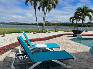 Guest suite - Waterfront -Pool & Hot tub- Walk to Beach - Clearwater Beach - 2