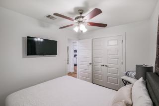 Lovely Home Minutes To Downtown - Houston - 1