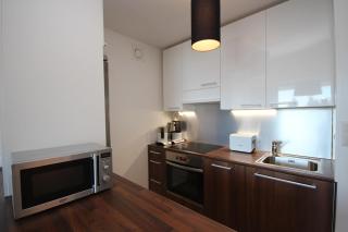 45m2 Sepänkatu 11, kaksio avaralla näköalalla merelle asti, parveke - 2