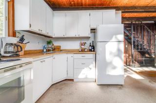 Serene Lakes Cabin with Deck Dog Friendly! - Soda Springs - 2