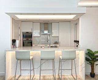 2 Bedroom with Full Marina View - center of Marina MQN602 - 8