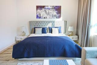 2 Bedroom with Full Marina View - center of Marina MQN602 - 4