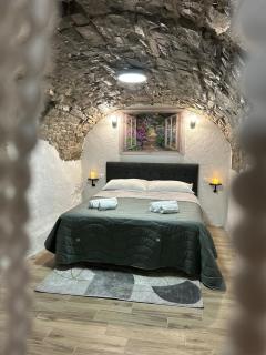 Unique Romantic Cave with air conditioner - Torno - 0