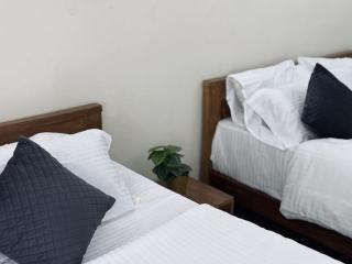 Thamarassery INN luxury and budget Rooms - Thamarassery - 6