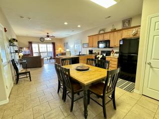 Walk-in Condo A-4 - 0