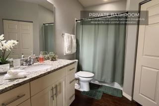 Spacious 4-Bedroom Family Retreat Near Disneyland! - Kissimmee - 4