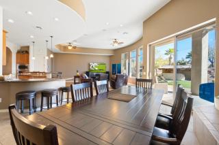 Stunning 4br Retreat W Private Pool - Phoenix - 7