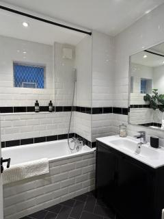 Sophisticated 2 Bed Apartment, Hyde Park - Londra - 1