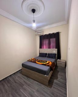 STUDIO MEUBLÉ AVEC CUISINe - 7