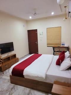 Thamarassery INN luxury and budget Rooms - 1