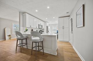 20 Percent off House with Patio Glassroom & Grill - 6