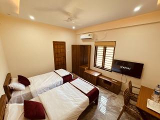 Thamarassery INN luxury and budget Rooms - Thamarassery - 5
