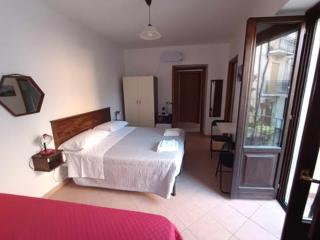 Desiree's Rooms - n 2 camere con bagno privato e balcone - 7