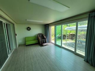 Completely private house, karaoke room, massage machine, barbecue, 2 toilets, comfortable house where you can play all night, 5 minutes by car by the sea - Yangyang - 6