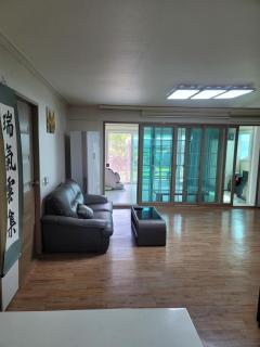 Completely private house, karaoke room, massage machine, barbecue, 2 toilets, comfortable house where you can play all night, 5 minutes by car by the sea - Yangyang - 1