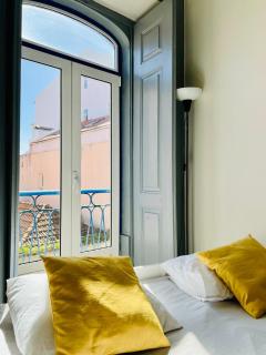 Central 3 bedroom with balcony - Lissabon - 9