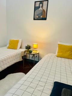 Central 3 bedroom with balcony - Lissabon - 7