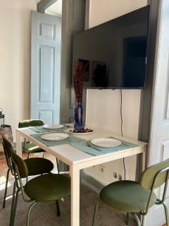 Spacious T4 Central Apartment with Iconic Tram 28 View - Lissabon - 5