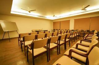 Super Townhouse Mookkannoor Tourist Home - Angamaly - 1
