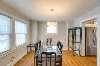 11 Mi to Dtwn Cleveland Family Home with Yard - Garfield Heights - 4