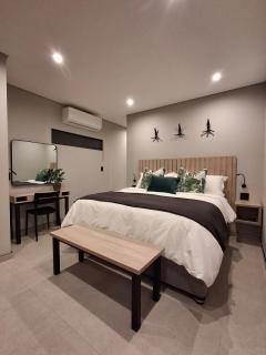 King size bed-NO loadshedding-Free Wi-Fi - 2