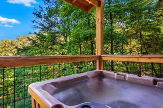 Luxurious & Family Friendly - Hot Tub - Game Room - Pigeon Forge - 0