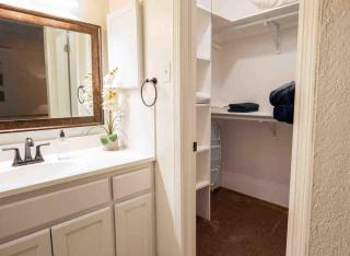 Ranch Glam Townhome with Indoor Fireplace - 3