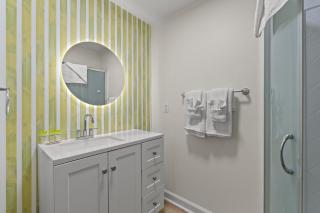 TreeHouse Lodge Walk to Beach Pet-Friendly 204 - Myrtle Beach - 1