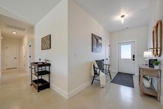 Modern luxury Hill Country escape gorgeous views - Fredericksburg - 5