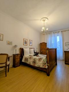Grand appartement Place du marché - Roanne - 9