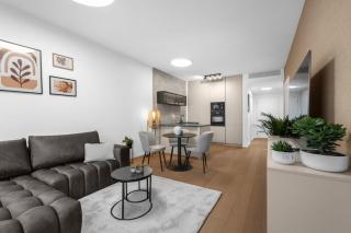 BNB SkyPark Suite with Balcony - 8