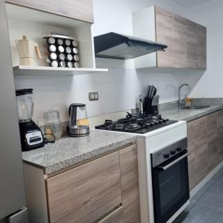 Moderno y Acogedor Departamento - La Tomita - 8