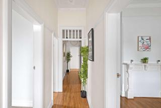 Welcoming Double Room - Central Location in Carlton - Shared Bathroom - Sydney - 2