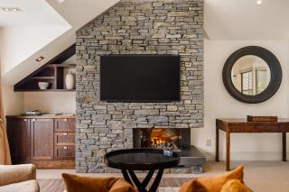 Ben Lomond 2 -Top-floor lakeshore apartment - Queenstown - 5