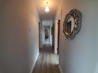 Beltany Lodge - - 7