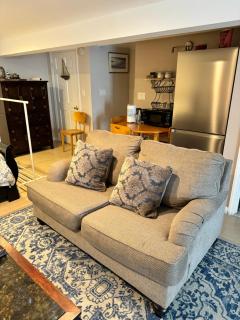 Fresh Meadow Cozy Studio - 5