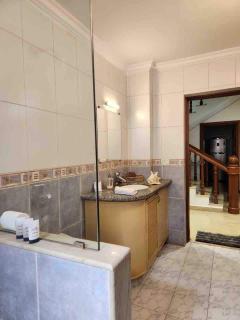 Luxury River front large 4 Bed serene villa Goa - Cavelossim - 4
