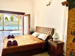 Luxury River front large 4 Bed serene villa Goa - Cavelossim - 2